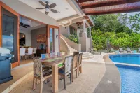 Whale Watchers Villa With Stunning Ocean View - Villas