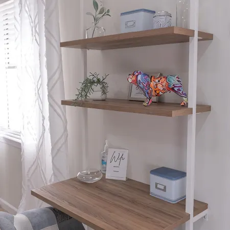 Modern 2Br Casita. Near I-40. Perfect for Work Stays & Pets!