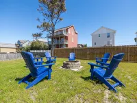 Spacious (multi) Family Home - Walk to Beach and Restaurants - "Cerulean C" - balcón