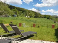 "Little time out" - fantastic view of the Franconian countryside - ideal for bikers. Hotels in ScheBlitz
