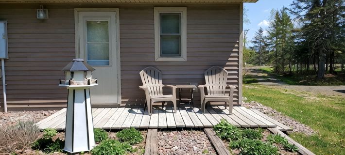 Two bedroom cottage near beautiful Herbster beach. Hotels in Bayfield County
