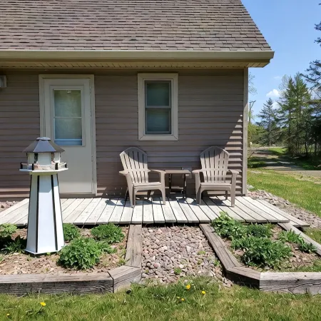 Two bedroom cottage near beautiful Herbster beach.