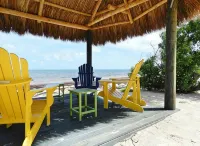 Relax, Enjoy & Experience A Tropical Escape in Key Largo. Sea breeze & Sunshine - บังกะโล