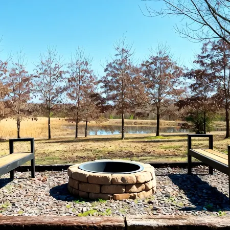 Cabin near Crater of Diamonds