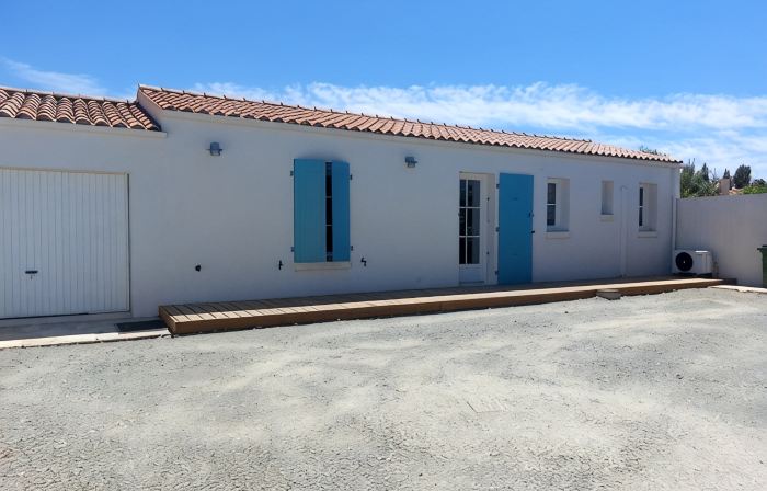 Regarding a Withdrawn Listing: Beautiful 3-Star-Rated House in la Cotiniere