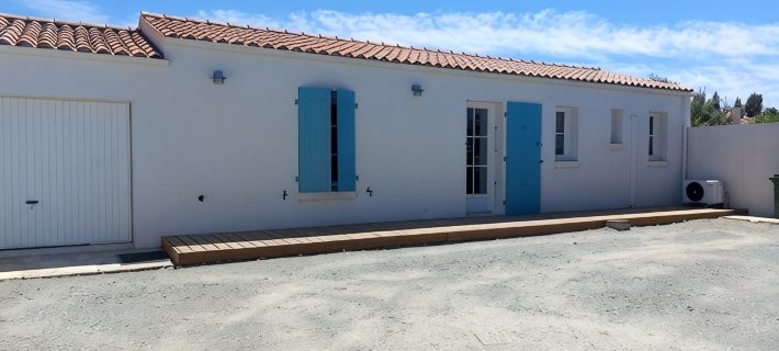 Regarding a Withdrawn Listing: Beautiful 3-Star-Rated House in la Cotiniere Hotels in Saint-Pierre-d'Oléron