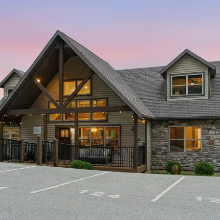 Lakeview Retreat with Theater, Arcade, Poker Table, Hot Tub and Pool