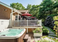 Relax villa ,hot tub and New Heated  pool ,7 minutos from the beach