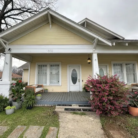 Cane River Living Downtown • Historic District • Walk to Front St • 5 Bedrooms