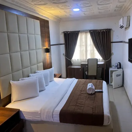 Presken Hotel Gra, Gra Ikeja