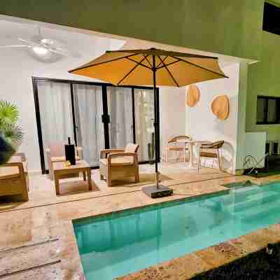 Family-Friendly White Sands 2Br - Private Pool, Fast Wi-Fi, Near Beach Fitness & Recreational Facilities