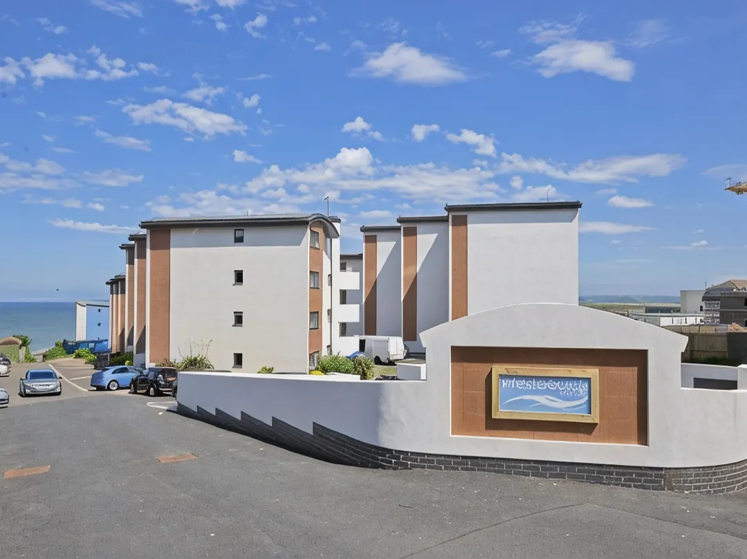 Westbeach Holiday Apartments - Westward Ho!