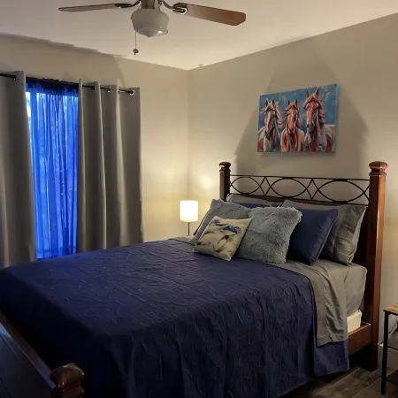 New family retreat w/private heated pool and hot tub