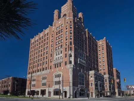 The Tudor Arms Hotel Cleveland - a DoubleTree by Hilton