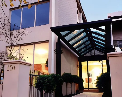 نايتسبريدج أبارتمنتس Hotels near حديقة أيه أيه إم آي
