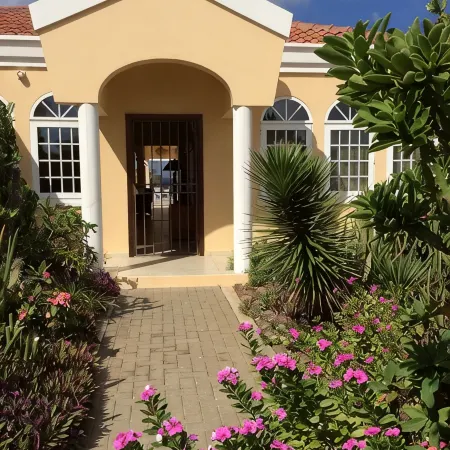 Reef Front Divers Dream Crown Ridge Luxury Villa In Beautiful Sabadeco!
