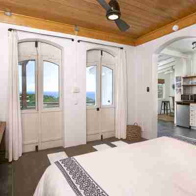 Stunning Views, Peaceful Location, Large Pool & Minutes from Cruz Bay Rooms