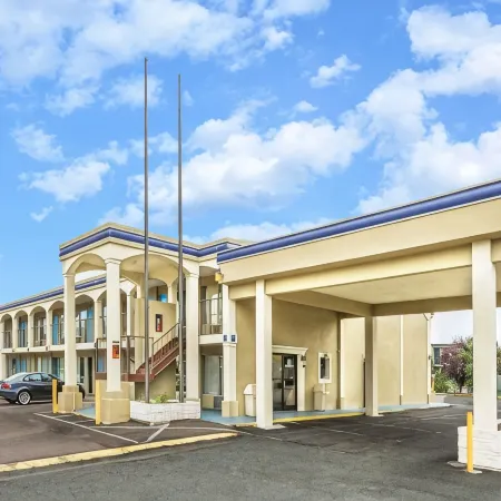 Days Inn by Wyndham Ashland