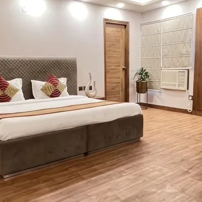 The Dream House Отели рядом с достопримечательностью «Рынок района Сафдарджанг»