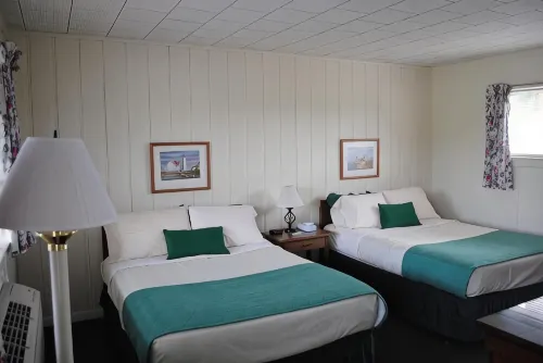 Rock Ledge Motel