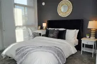 Style in the City - Free Parking- Downtown LA! - Condos