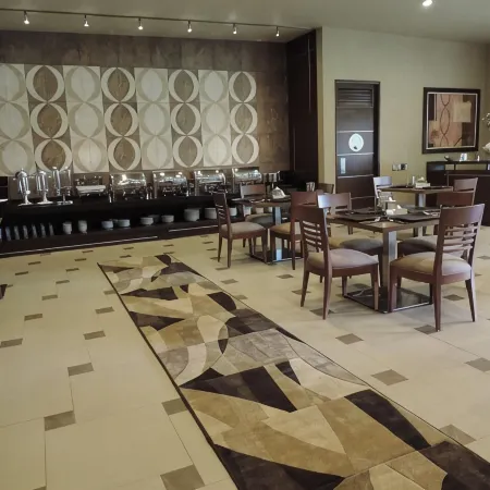 Layfer Express Inn, Córdoba, Ver