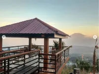 Sunrise Hill Bandungan - parking