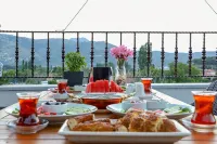Elia İmroz Hotel - con vista montagne