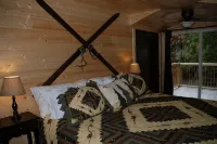 Beautiful Vacation Home On Lake Huron - WiFi, Beach Fire Pit, Bridge View - balcony