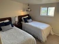 Quiet apartment at the mouth of meadow mountains. Located right off of i15. Hotels in Millard County