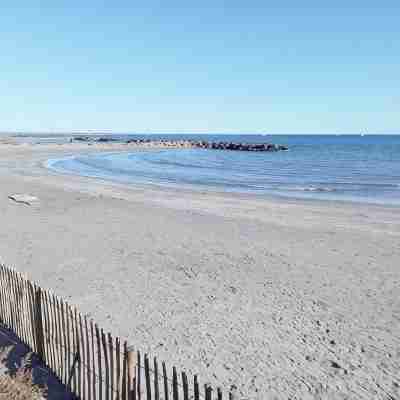 Sea Breeze - Sea View Apartment, 100 Meters from the Beach, Pets Welcome! Fitness & Recreational Facilities