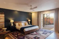 Spacious Joshua Tree Retreat for Large Groups w/ Heated Pool, Hot Tub & Views