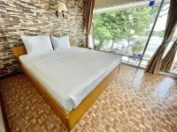Techno Riverview Resort - 2-Star