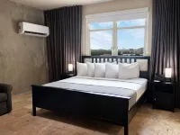 Ciqala Luxury Suites - San Juan Hotels near Miramar