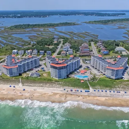 OCEAN FRONT 2-bedroom condo in North Topsail Beach