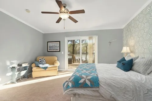 Peaceful Pet Friendly 3BR 2BA Cottage w/ dock! - Wifi