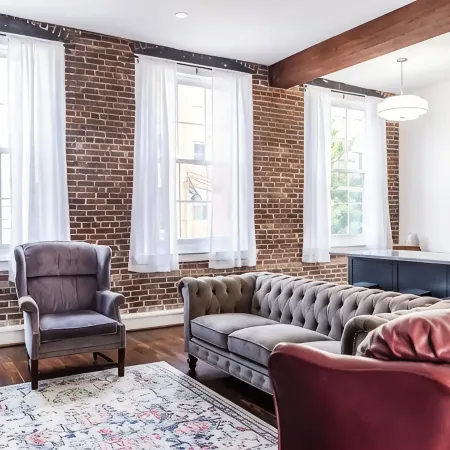 Downtown close to UAB, St. Vincent’s, BJCC and Airport