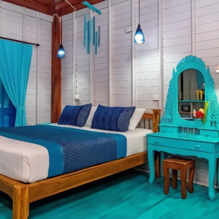 Baan Kiao Resort Koh Phangan. Family and Studio Bungalows Отели рядом с достопримечательностью «Пляж Салад-Бич»