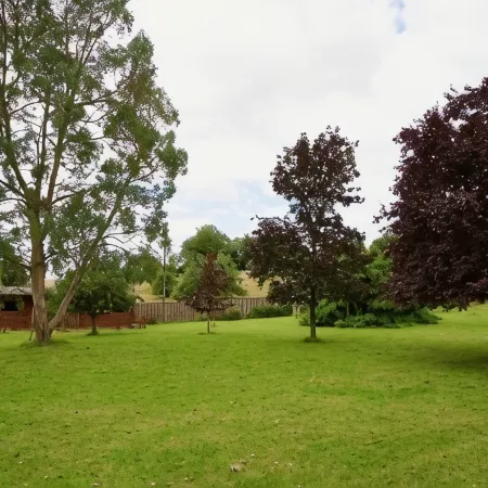 Tring Grange Cottage - Sleeps 2 - Onsite Parking Отели в г. Тринг