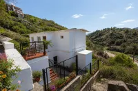 Sky Mount Villa - pet friendly