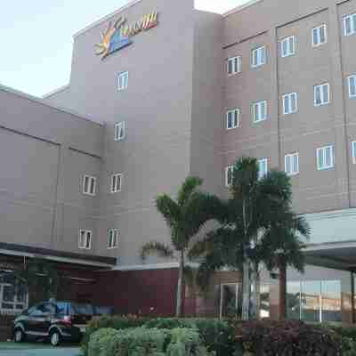 Sun Plaza Subic Hotel Exterior