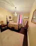 LA BELLE MAISON - Beautiful 1850 Historical home just across from Lions Park!