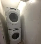 Spacious and Modern 2-Bedroom Apartment in Calgary - 레지던스