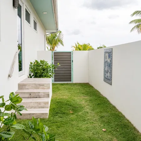 Carolina Kai - Beautiful Luxury Villa Private Beach Near Rum Point & Starfish Pt