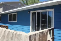 Near everything. Surrounded by parks, and trails. Sleeps 6. Basecamp for Montana - บังกะโล