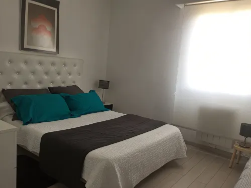 <- Direct on This Beach, Bright; Sea View. T 42m2 + Terrace + Wifi Garage - Wifi