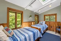 Mountain Home • Gunstock Views • Pet-Friendly - 3-Star