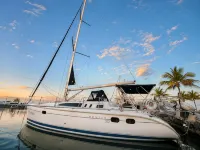 Sailboat Stay • Marina Pools • Sleeps 4 • Stock Island, Key West - House Boats