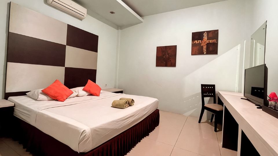 Grand Global Hotel