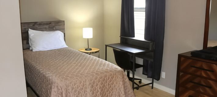 Athens Townhouse, 4 Beds, 2 Kings. 2 Twins, in 2 Bedrooms, 2,5 Baths, Free Wifi, Hotels in Athens